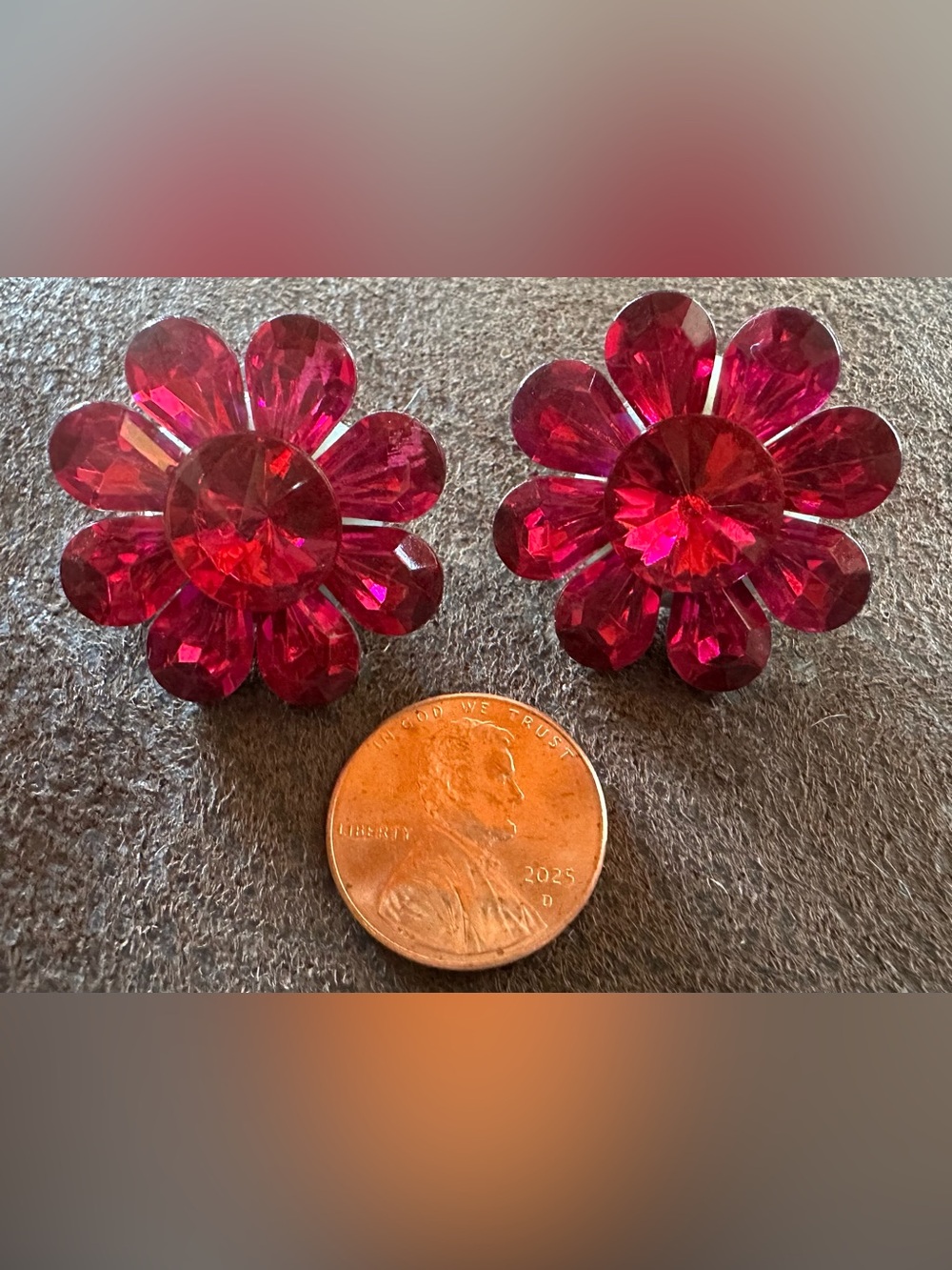 Vintage Fuchsia Rhinestone Flower Earrings from 1950-1960